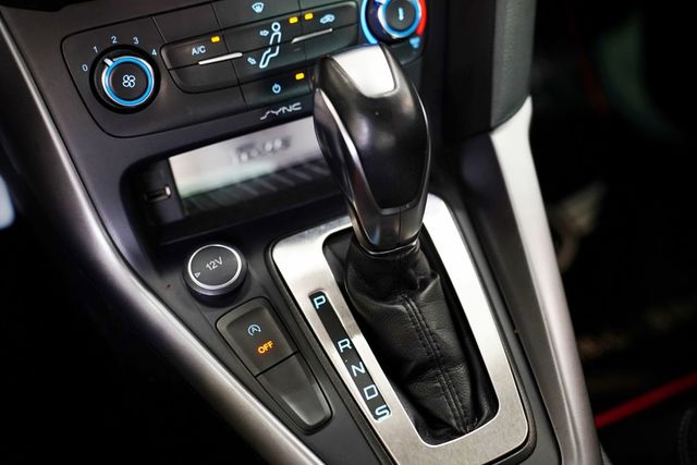 汽油時尚型 原版件 撥片 安卓機含導航+倒車顯影 電視 換檔撥片 自動大燈 電折後視鏡 定速  第18張相片