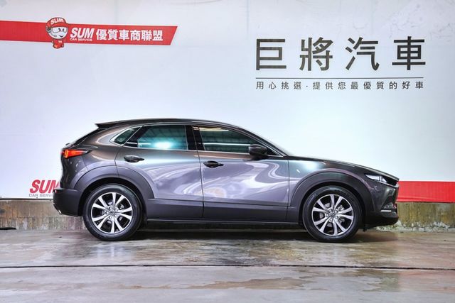 20S Signature｜原廠保養僅跑3.6萬里 ACC車道偏移 盲點 抬顯 電動椅 BOSE環景 電尾門  第4張相片