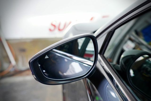 20S Signature｜原廠保養僅跑3.6萬里 ACC車道偏移 盲點 抬顯 電動椅 BOSE環景 電尾門  第17張相片