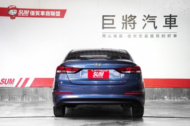 豪華版｜一手車 僅跑4.8萬里 定速循跡、倒車雷達、後座出風口  第3張相片