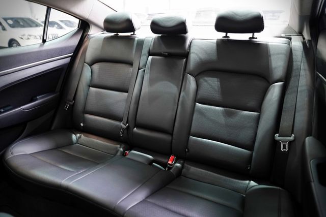 豪華版｜一手車 僅跑4.8萬里 定速循跡、倒車雷達、後座出風口  第8張相片