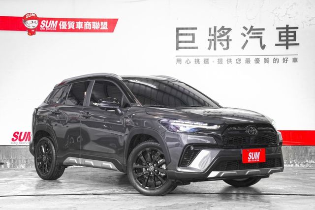 Hybrid GR Sport｜一手車僅跑1.7萬里 原版件 環景、電動尾門、盲點、駕駛座8向、車側警示  第1張相片