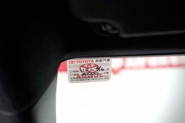 Hybrid GR Sport｜一手車僅跑1.7萬里 原版件 環景、電動尾門、盲點、駕駛座8向、車側警示  第17張相片