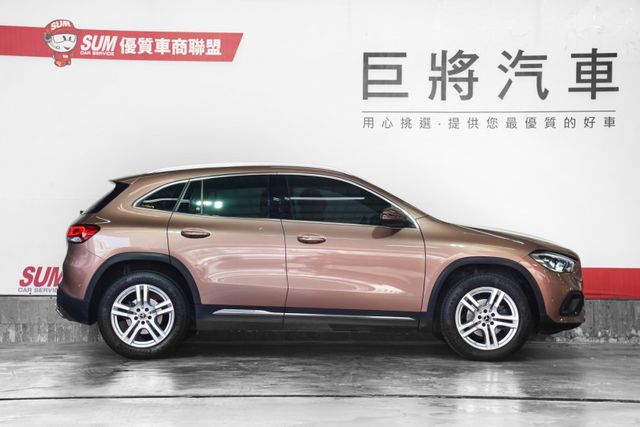 豪華版｜僅跑7.6萬里 ACC 盲點 倒影 環艙氛圍燈 iKey雙電動椅（記憶） 電尾門  第4張相片