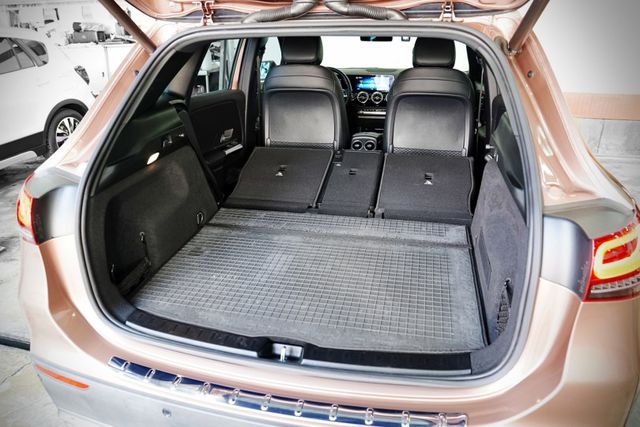 豪華版｜僅跑7.6萬里 ACC 盲點 倒影 環艙氛圍燈 iKey雙電動椅（記憶） 電尾門  第10張相片