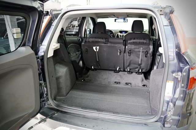 都會尊貴版｜原版件 加裝抬顯 有Ikey、摸門解鎖、定速、恆溫空調  第11張相片