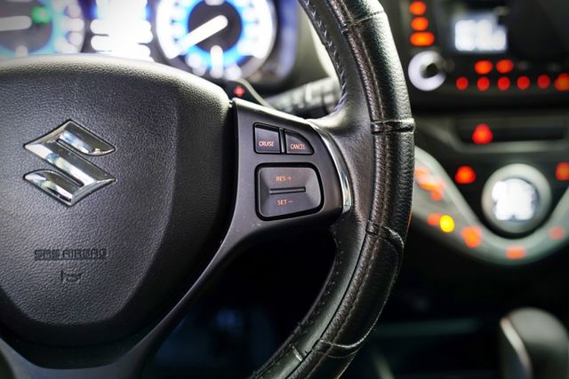 1.0T｜原廠保養 撥片 皮椅 HID頭燈 LED日行燈 恆溫空調 免鑰匙 定速  第10張相片