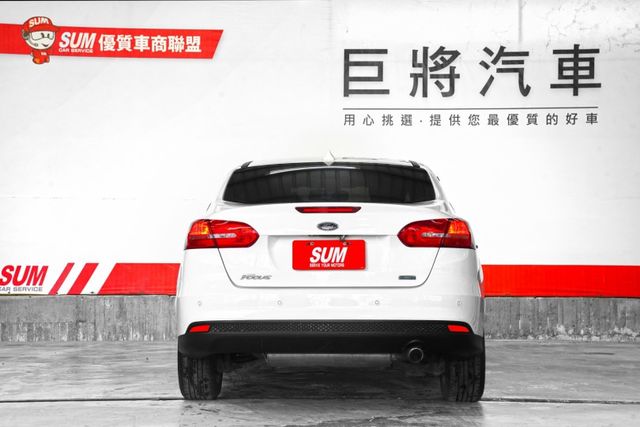 時尚經典型｜一手車  僅跑7.6萬里 原版件 盲點、恆溫、雙區溫控、換檔撥片、定速、自動大燈  第3張相片