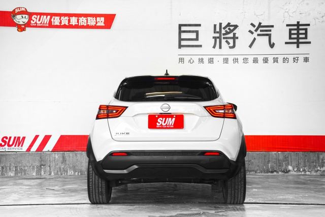 駕趣享樂版｜原廠保養 僅跑5.9千里 撥片 環景 導航 車道輔助 Bose環繞音響  第3張相片