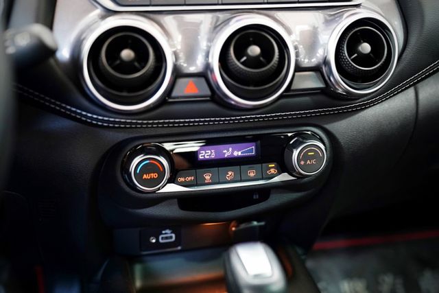 駕趣享樂版｜原廠保養 僅跑5.9千里 撥片 環景 導航 車道輔助 Bose環繞音響  第16張相片