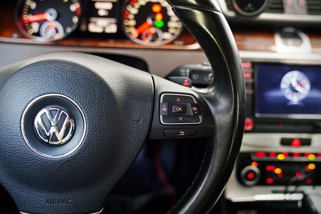 TSI 銀色｜撥片 倒車影像 雙電動椅 電熱椅 原廠保養  第9張相片