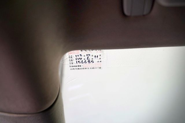 TSI 銀色｜撥片 倒車影像 雙電動椅 電熱椅 原廠保養  第18張相片