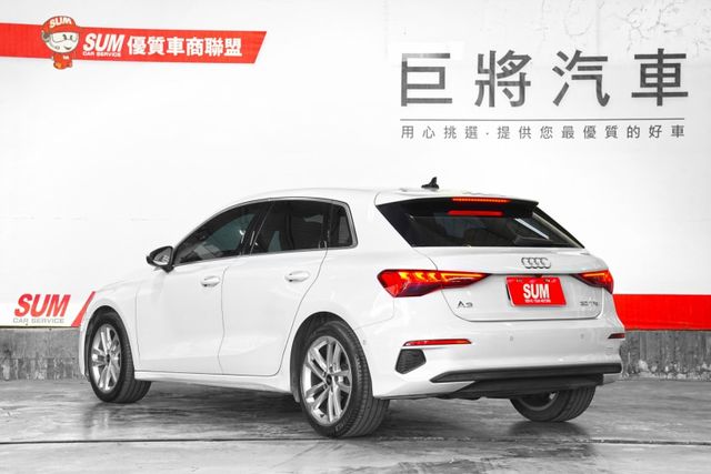 35 TFSI  原廠保養僅跑8萬里 撥片、倒車影像、ACC、車道偏離警示、盲點、CarPlay  第6張相片