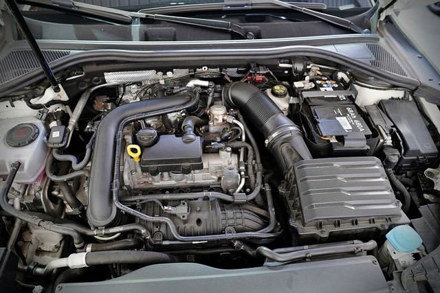 35 TFSI  原廠保養僅跑8萬里 撥片、倒車影像、ACC、車道偏離警示、盲點、CarPlay  第19張相片