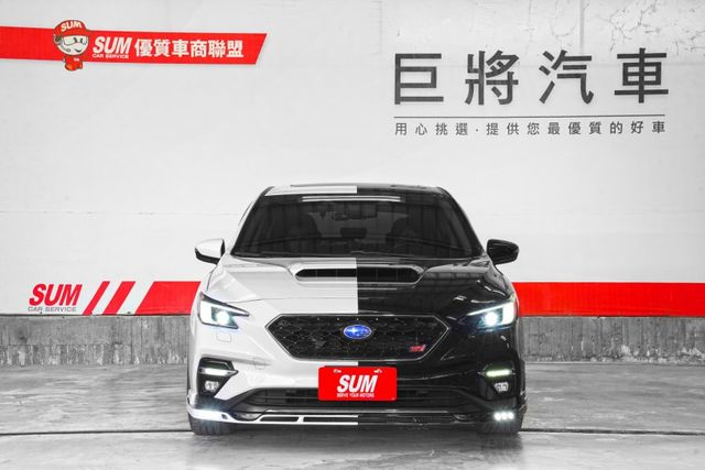 原廠保固 僅跑2.1萬里 ACC 車道偏移 盲點 天窗 倒影 電尾門 電子手煞  第2張相片