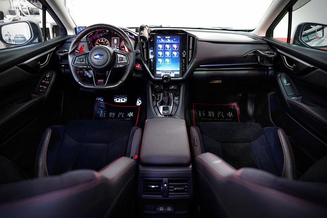 原廠保固 僅跑2.1萬里 ACC 車道偏移 盲點 天窗 倒影 電尾門 電子手煞  第8張相片