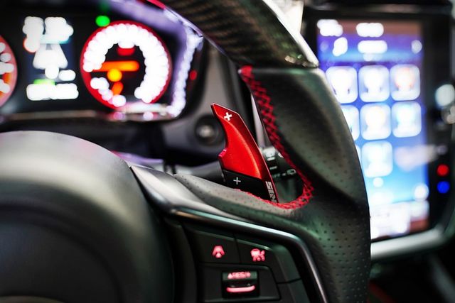 原廠保固 僅跑2.1萬里 ACC 車道偏移 盲點 天窗 倒影 電尾門 電子手煞  第11張相片