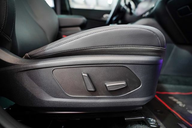 原廠保固僅跑2.1萬里 全景天窗 ACC跟車 車道偏離 盲點 360環景 電尾門  第15張相片