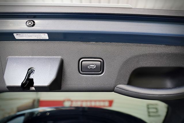 原廠保固僅跑2.1萬里 全景天窗 ACC跟車 車道偏離 盲點 360環景 電尾門  第19張相片