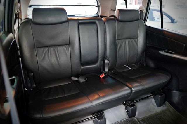 僅跑8.2萬里 原版件 鋁圈 皮椅 雙安 多功能影音 倒車顯影 導航 抬頭顯示  第10張相片