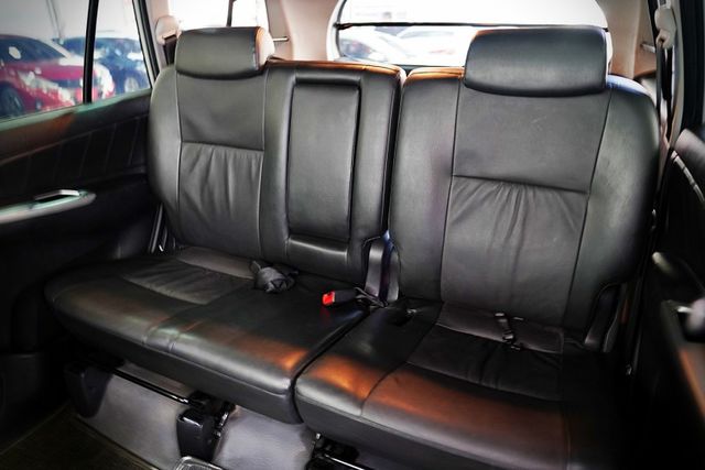 僅跑8.2萬里 原版件 鋁圈 皮椅 雙安 多功能影音 倒車顯影 導航 抬頭顯示  第11張相片