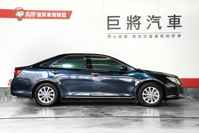 原鈑件 定速、恆溫空調、倒車顯影、導航、後座出風口，加裝胎壓偵測  第4張相片