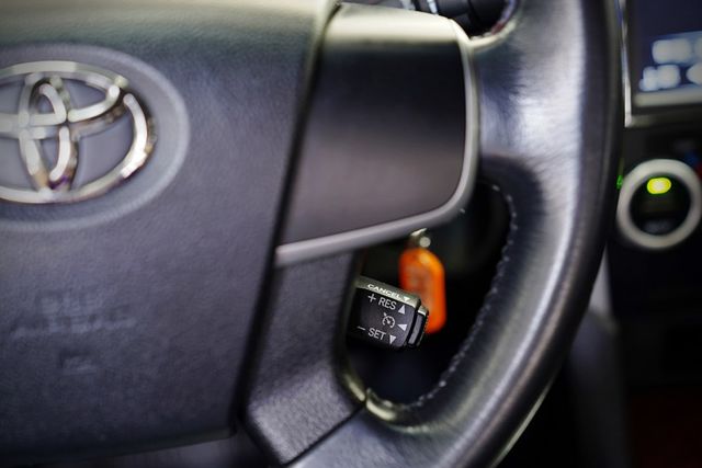 原鈑件 定速、恆溫空調、倒車顯影、導航、後座出風口，加裝胎壓偵測  第11張相片