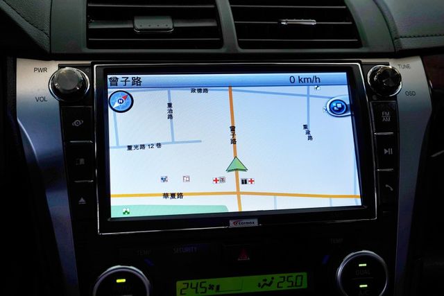 原鈑件 定速、恆溫空調、倒車顯影、導航、後座出風口，加裝胎壓偵測  第14張相片