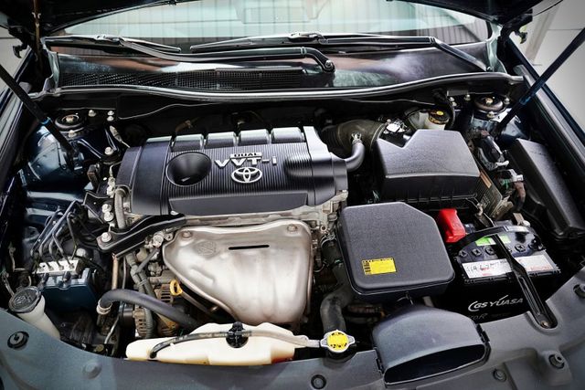 原鈑件 定速、恆溫空調、倒車顯影、導航、後座出風口，加裝胎壓偵測  第18張相片