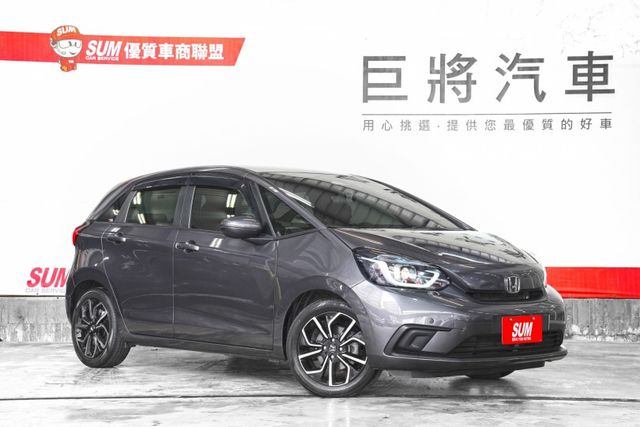 一手車 原鈑件 僅跑2.1萬里 數位儀表、倒車顯影、恆溫、ACC跟車 車道維持  第1張相片