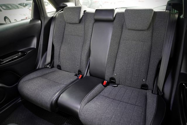 一手車 原鈑件 僅跑2.1萬里 數位儀表、倒車顯影、恆溫、ACC跟車 車道維持  第8張相片