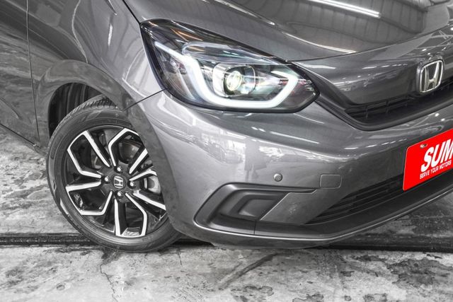 一手車 原鈑件 僅跑2.1萬里 數位儀表、倒車顯影、恆溫、ACC跟車 車道維持  第20張相片