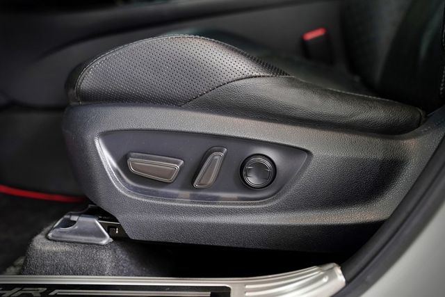 原鈑件 僅跑7.3萬里 導航、倒影、電動椅、ACC、盲點、雙區恆溫、CarPlay  第17張相片