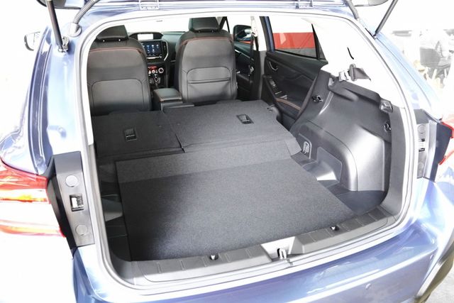 僅跑6.7萬里 天窗 撥片 恆溫 電動椅 偏離警示 ACC 導航倒影  第10張相片