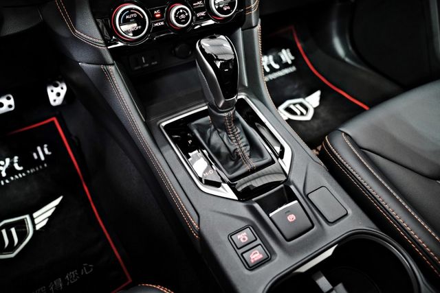 僅跑6.7萬里 天窗 撥片 恆溫 電動椅 偏離警示 ACC 導航倒影  第17張相片