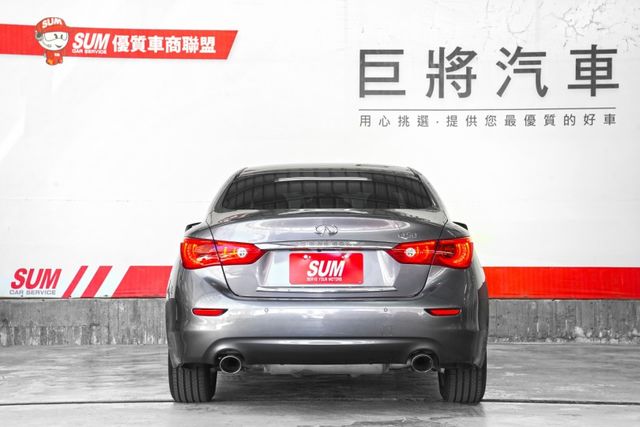 一手車僅跑4.5萬里 原版件 原廠保養 天窗 導航 環景影像 雙電動椅 偏移警示  第3張相片