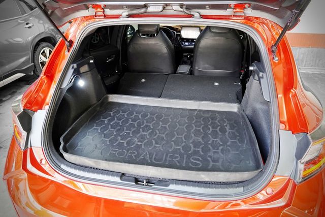 一手車 原版件 缺廠證 ACC 車道偏移 盲點 倒車顯影 抬頭顯示 雙前座電熱椅  第9張相片