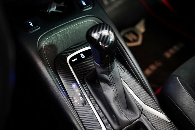 一手車 原版件 缺廠證 ACC 車道偏移 盲點 倒車顯影 抬頭顯示 雙前座電熱椅  第16張相片