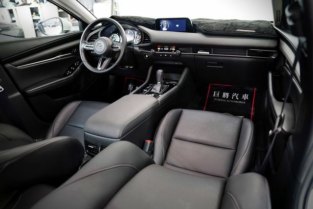 22年式 一手車 原版原漆 MRCC全速域跟車 車道偏移 盲點 360環景 皮椅  第7張相片