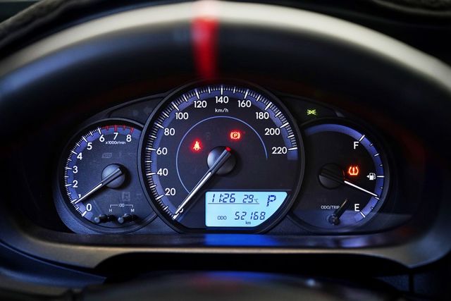 僅跑5.2萬里 導航 抬頭顯示 循跡防滑  第12張相片