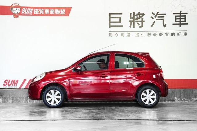 僅跑4.8萬里 一手車 原版件 有皮椅、電動調整後照鏡、胎壓偵測  第4張相片