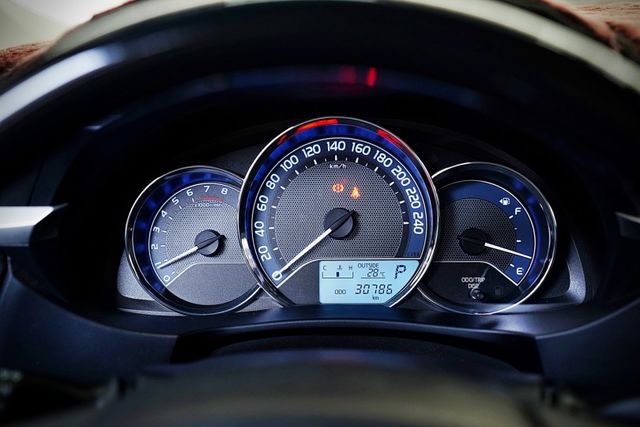 一手車僅跑3萬里 原版件 有定速、恆溫、電折後視鏡 加裝抬顯  第13張相片