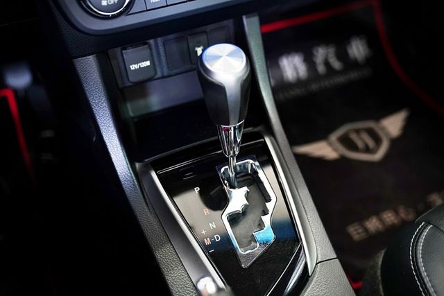 一手車僅跑3萬里 原版件 有定速、恆溫、電折後視鏡 加裝抬顯  第16張相片