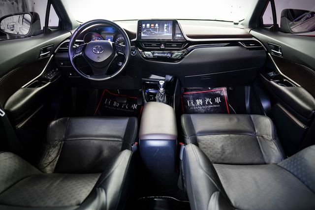 僅跑6.6萬里 倒車顯影 雙區恆溫  第8張相片