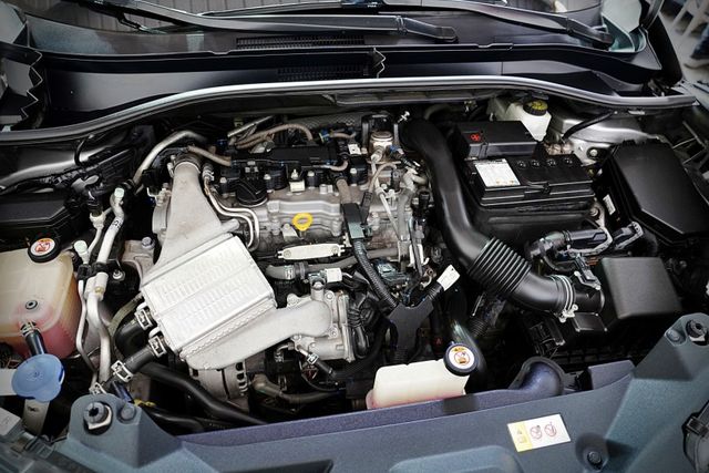 僅跑6.6萬里 倒車顯影 雙區恆溫  第18張相片