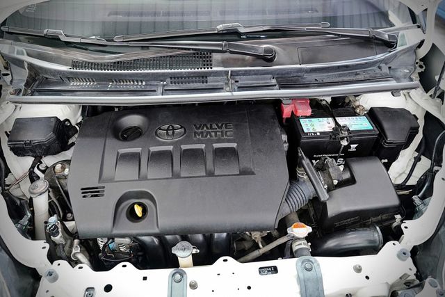 一手車僅跑4.6萬里 原版件 皮椅、免鑰匙、恆溫、電折後視、盲點、定速、右電滑門  第17張相片