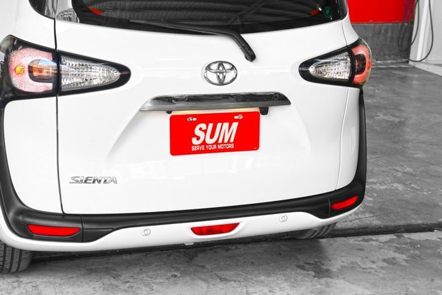 一手車僅跑4.6萬里 原版件 皮椅、免鑰匙、恆溫、電折後視、盲點、定速、右電滑門  第20張相片