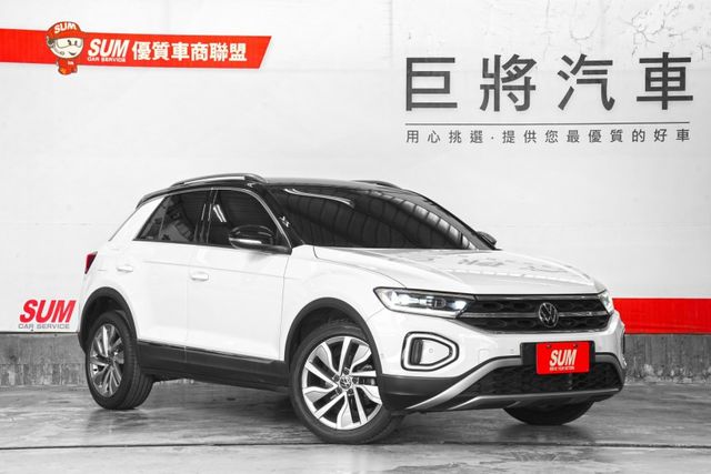 原版件 僅跑3萬里 ACC 車道偏移 盲點 倒影 雙色車頂 電動椅 數位儀表  第1張相片