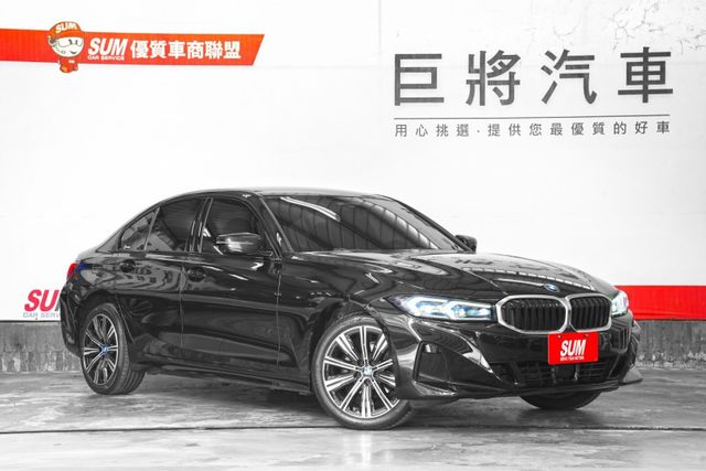318i Sport｜一手車 僅跑2.3萬里 原版件 原廠保固到2027 5AU、環景、盲點、ID8介面  第1張相片