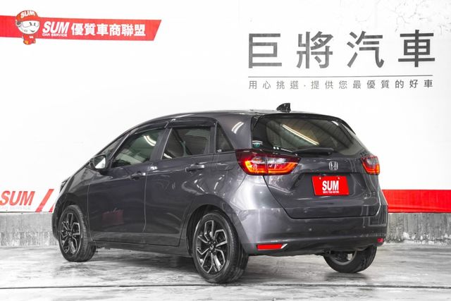 一手車 原鈑件 僅跑2.1萬里 數位儀表、倒車顯影、恆溫、ACC跟車 車道維持  第6張相片